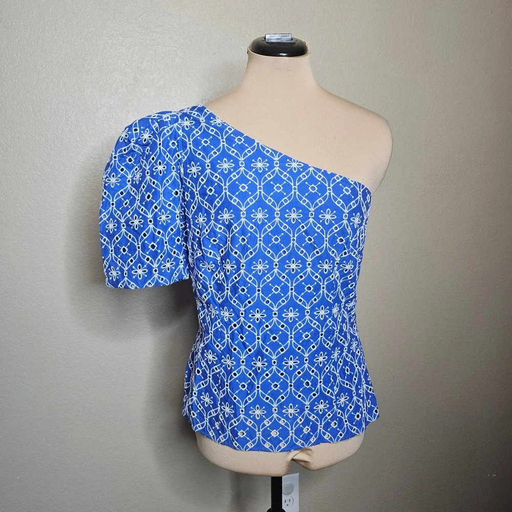 Lilly Pulitzer Delilah Eyelet Top Blue White One Shoulder Puff Sleeve Size 8